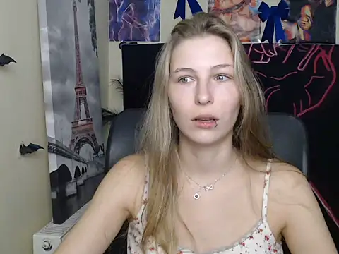 StrangerGi online show from July 23, 6:11 am