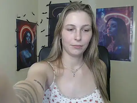 StrangerGi online show from July 27, 12:23 pm