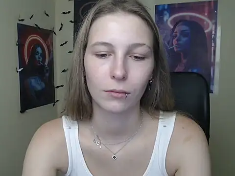 StrangerGi online show from August 4, 5:54 am