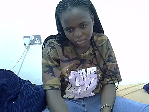 Snapshot of dirtyshowgirl chatting on June 25, 1:59 pm dirtyshowgirl online show from June 25, 1:59 pm