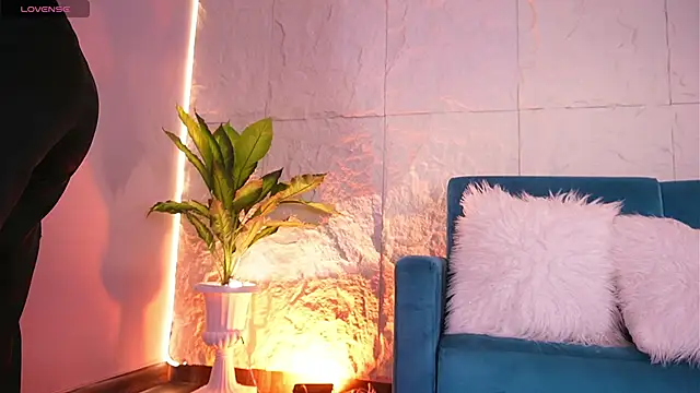 CailynBrowm online show from March 13, 3:24 am