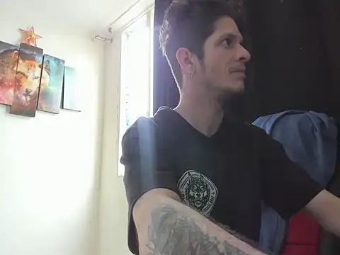 Snapshot of liiarosex chatting on June 25, 6:34 pm liiarosex online show from June 25, 6:34 pm