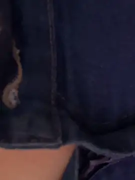 Snapshot of izanmiller2001 chatting on February 9, 8:13 pm izanmiller2001 online show from February 9, 8:13 pm