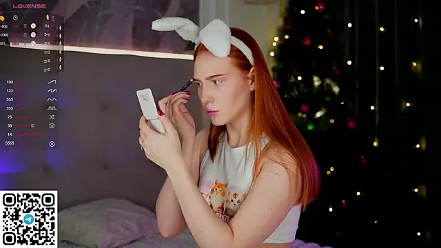 Snapshot of KleinGlif chatting on December 29, 5:10 am KleinGlif online show from December 29, 5:10 am