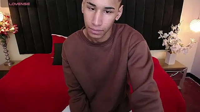 soft attraction online show from March 30, 7:59 pm