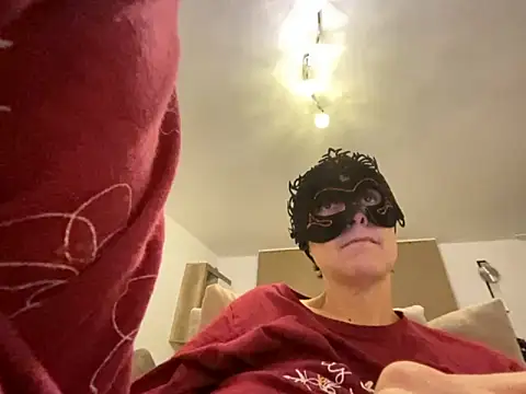 Marilou1983 online show from April 15, 8:31 pm