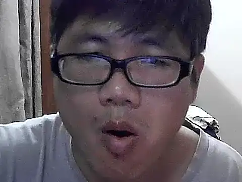 findagirlfriend online show from December 10, 9:33 pm