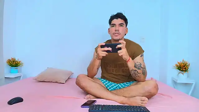 jade and jake  online show from July 14, 4:28 am