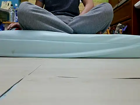 Snapshot of zhan7965 chatting on February 17, 11:40 am zhan7965 online show from February 17, 11:40 am