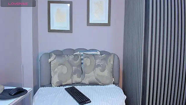 Snapshot of Nahiajhonson_ chatting on January 15, 12:25 pm Nahiajhonson online show from January 15, 12:25 pm