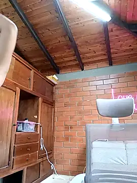 SamaraJay1 online show from January 17, 2:33 pm