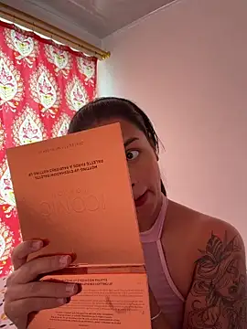 EmmaTorres  online show from July 20, 7:27 pm
