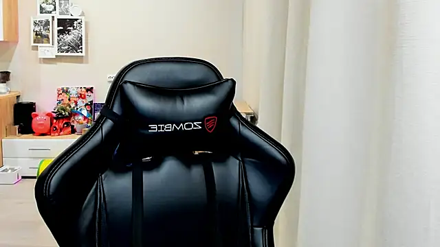 Sm0ly online show from October 31, 2:23 am