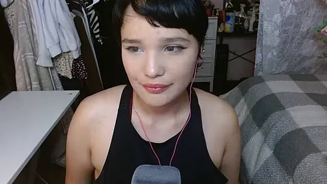 Snapshot of nomichuu chatting on April 23, 9:28 pm nomichuu online show from April 23, 9:28 pm