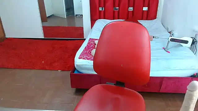 Snapshot of krystal_thomson chatting on February 11, 7:38 pm krystal thomson online show from February 11, 7:38 pm