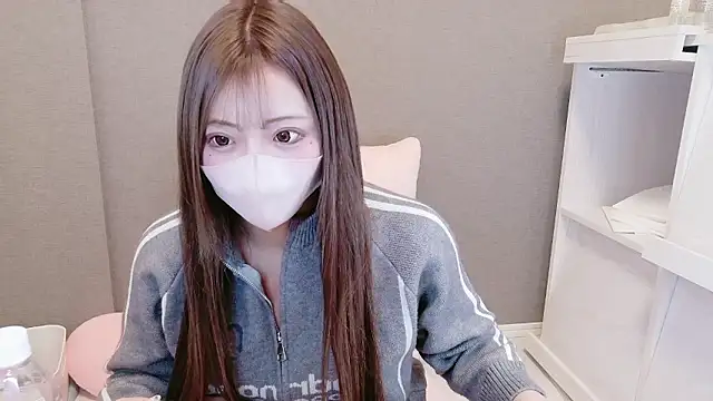  chanMOMO  online show from March 9, 11:03 am