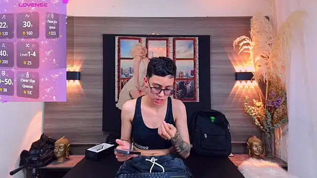 Cutie Shy  online show from November 10, 7:02 pm