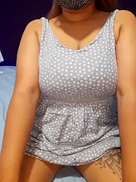 Wild wifey online show from September 18, 8:55 pm