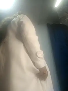 Kazsandraa online show from April 2, 4:10 am