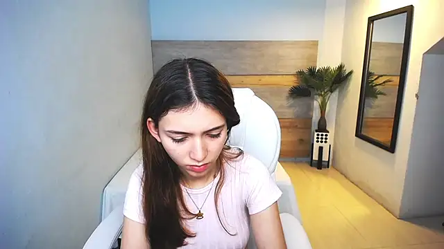 liseth fox online show from December 21, 12:27 pm