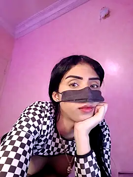 ---sophia--- online show from April 12, 11:04 am