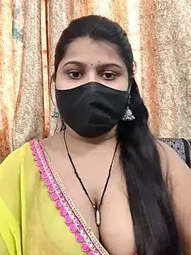Snapshot of Hotty-simran chatting on October 14, 4:24 am Hotty-simran online show from October 14, 4:24 am