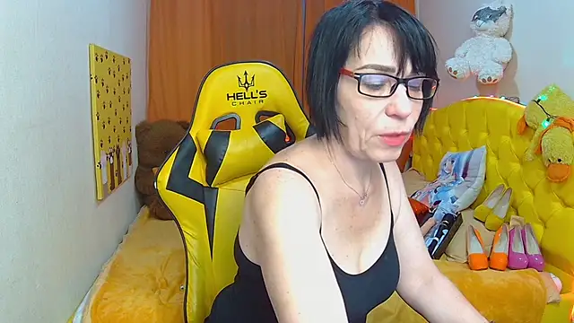 SandraHormas online show from February 15, 2:22 pm