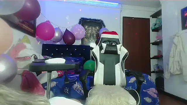sexy bunny hot online show from December 12, 1:17 pm