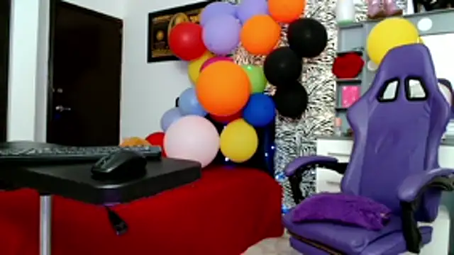 sexy bunny hot online show from June 18, 5:06 pm