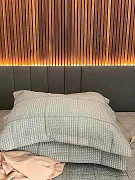 EmiilyAdams  online show from January 16, 12:03 am