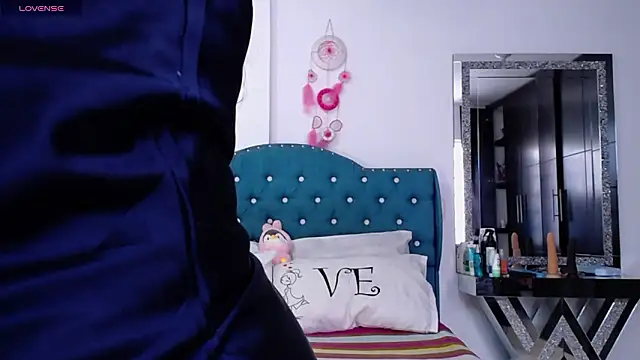 sofiamature01 online show from March 24, 2:33 pm