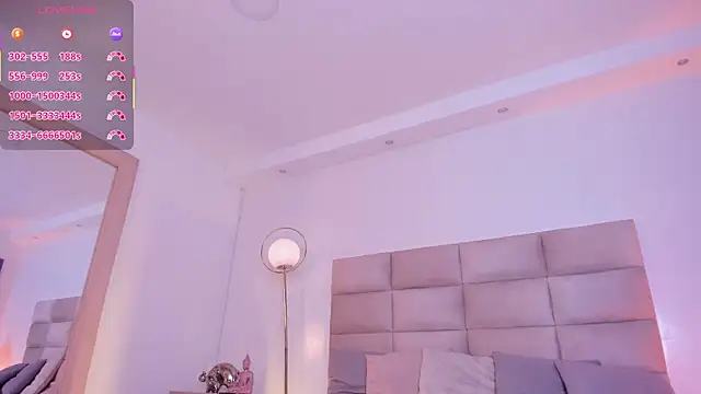 Snapshot of AngelyRosse1 chatting on October 13, 3:39 am AngelyRosse1 online show from October 13, 3:39 am
