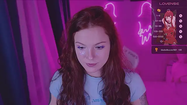 Elsie Ginger online show from December 6, 9:35 pm