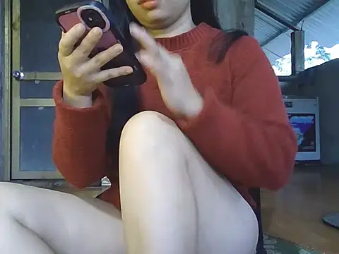 Snapshot of Sexyass13 chatting on March 19, 12:36 am Sexyass13 online show from March 19, 12:36 am