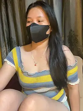 Snapshot of Sexyass13 chatting on April 8, 3:12 pm Sexyass13 online show from April 8, 3:12 pm