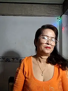 Snapshot of phnz chatting on February 24, 7:34 pm phnz online show from February 24, 7:34 pm