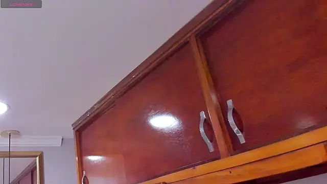 Snapshot of Emma-Conti chatting on December 27, 12:01 pm Emma-Conti online show from December 27, 12:01 pm