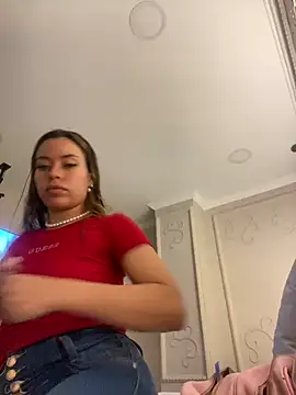 Snapshot of Emma-Conti chatting on December 31, 11:20 am Emma-Conti online show from December 31, 11:20 am