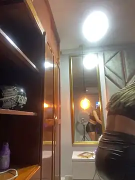 Snapshot of Emma-Conti chatting on March 7, 12:56 pm Emma-Conti online show from March 7, 12:56 pm