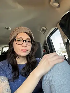 BeautifulMesss online show from February 6, 2:31 pm