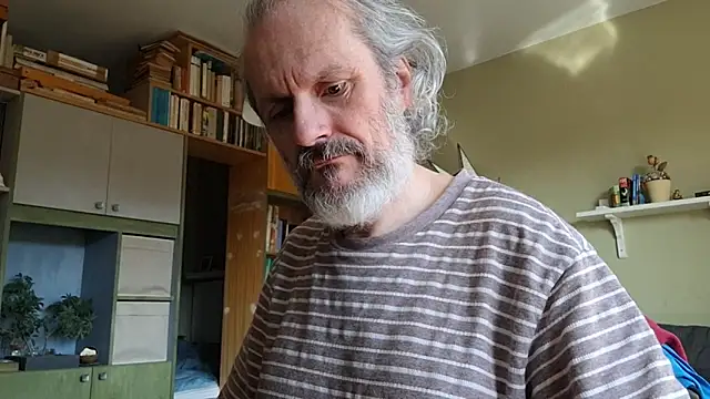 Snapshot of Zed0l1Mod chatting on March 9, 9:02 am Zed0l1Mod online show from March 9, 9:02 am