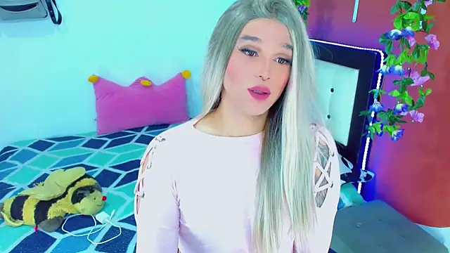 TaylorMon online show from December 18, 7:09 pm