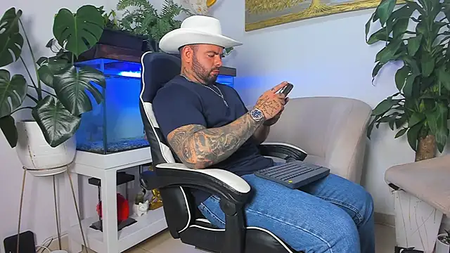 Johnnygrayson1 online show from March 1, 1:51 am