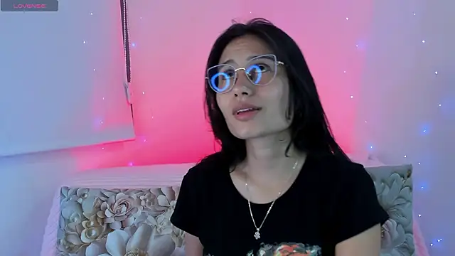 NayeCloud online show from March 22, 5:33 am