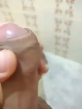 Snapshot of carvalhesco chatting on February 20, 12:38 pm carvalhesco online show from February 20, 12:38 pm