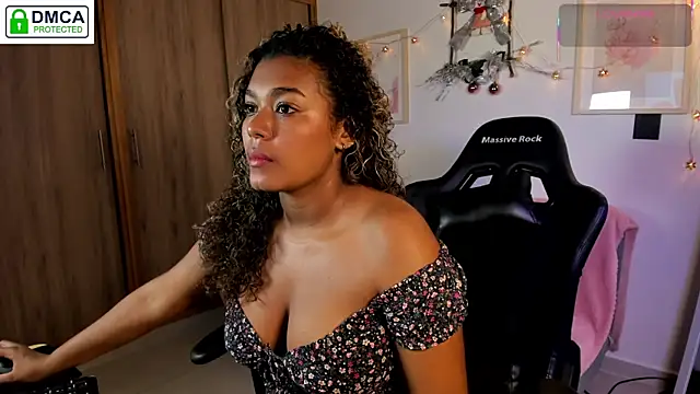 aleja montiel   online show from December 14, 1:16 pm