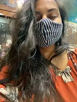 Snapshot of HaaniKaur chatting on January 7, 5:20 pm HaaniKaur online show from January 7, 5:20 pm