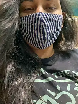 Snapshot of HaaniKaur chatting on January 10, 5:24 pm HaaniKaur online show from January 10, 5:24 pm