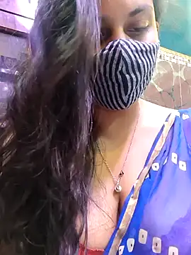 Snapshot of HaaniKaur chatting on January 15, 4:54 pm HaaniKaur online show from January 15, 4:54 pm