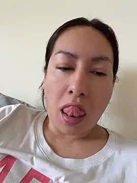 xLadyScarlettx online show from June 23, 12:47 pm